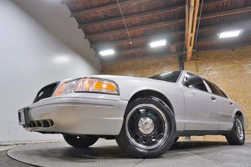 2011 Ford Crown Victoria - Image 3 of 21