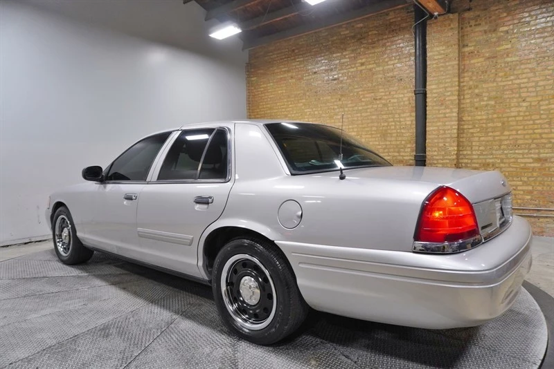 2011 Ford Crown Victoria - Image 16 of 21