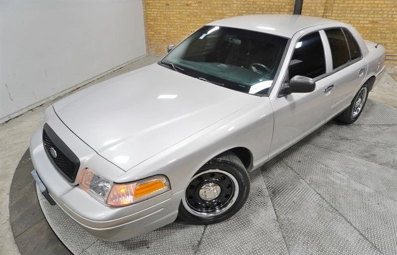 2011 Ford Crown Victoria - Image 2 of 21