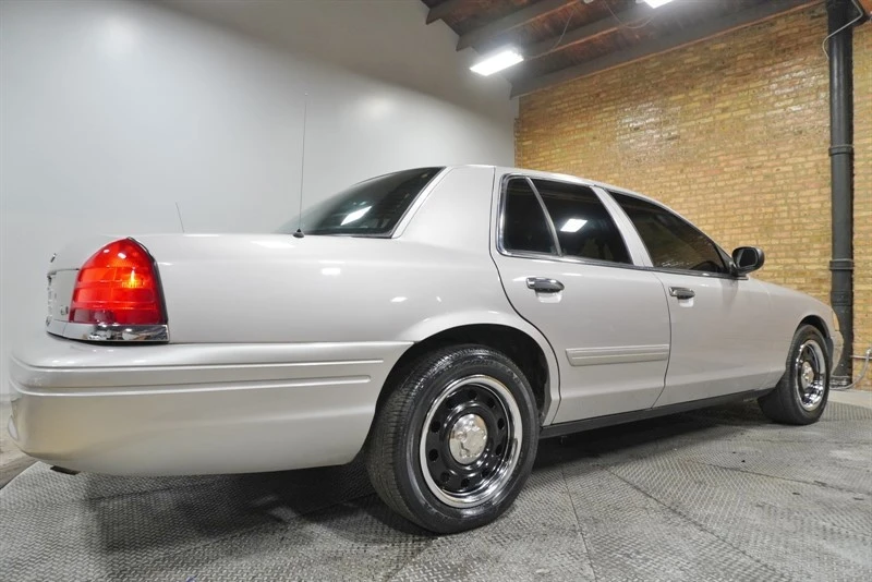 2011 Ford Crown Victoria - Image 12 of 21