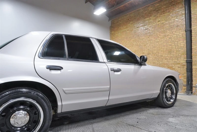 2011 Ford Crown Victoria - Image 13 of 21