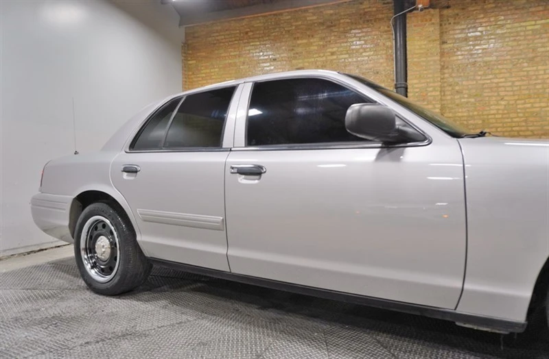 2011 Ford Crown Victoria - Image 9 of 21