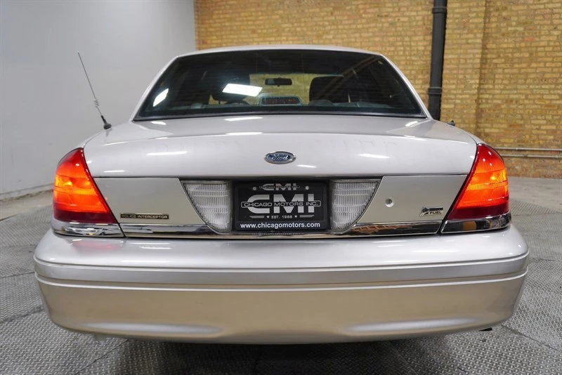 2011 Ford Crown Victoria - Image 14 of 21