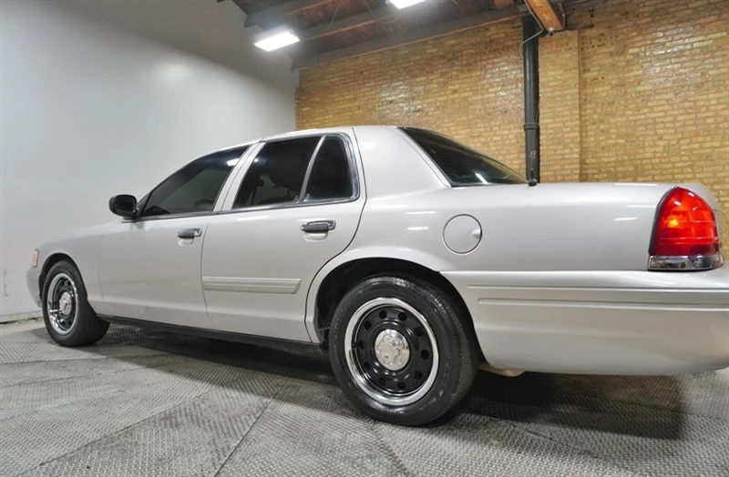 2011 Ford Crown Victoria - Image 18 of 21