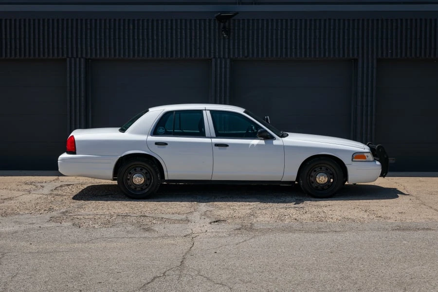 2011 Ford Crown Victoria - Image 14 of 25