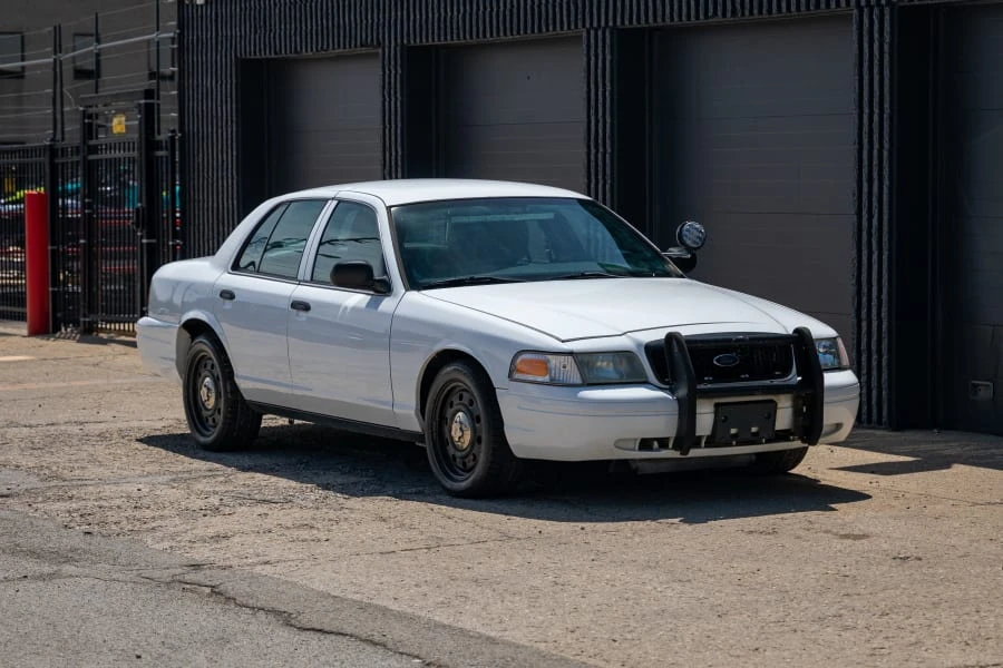 2011 Ford Crown Victoria - Image 6 of 25