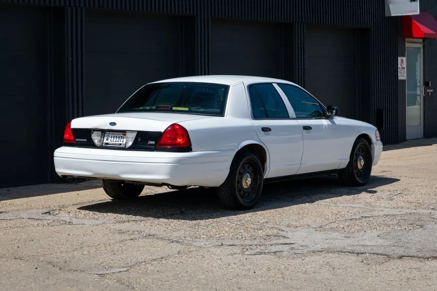 2011 Ford Crown Victoria - Image 3 of 25