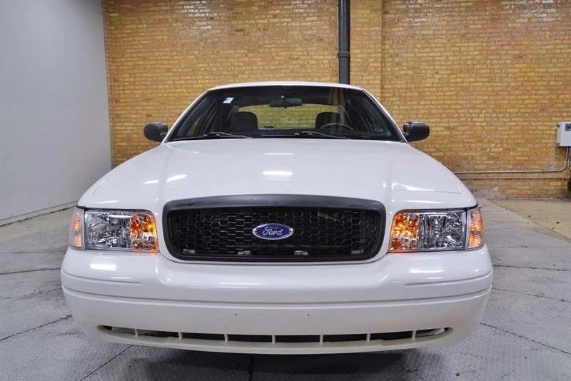 2011 Ford Crown Victoria - Image 4 of 12