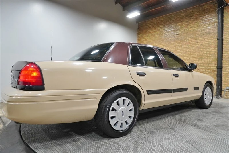 2011 Ford Crown Victoria - Image 12 of 12