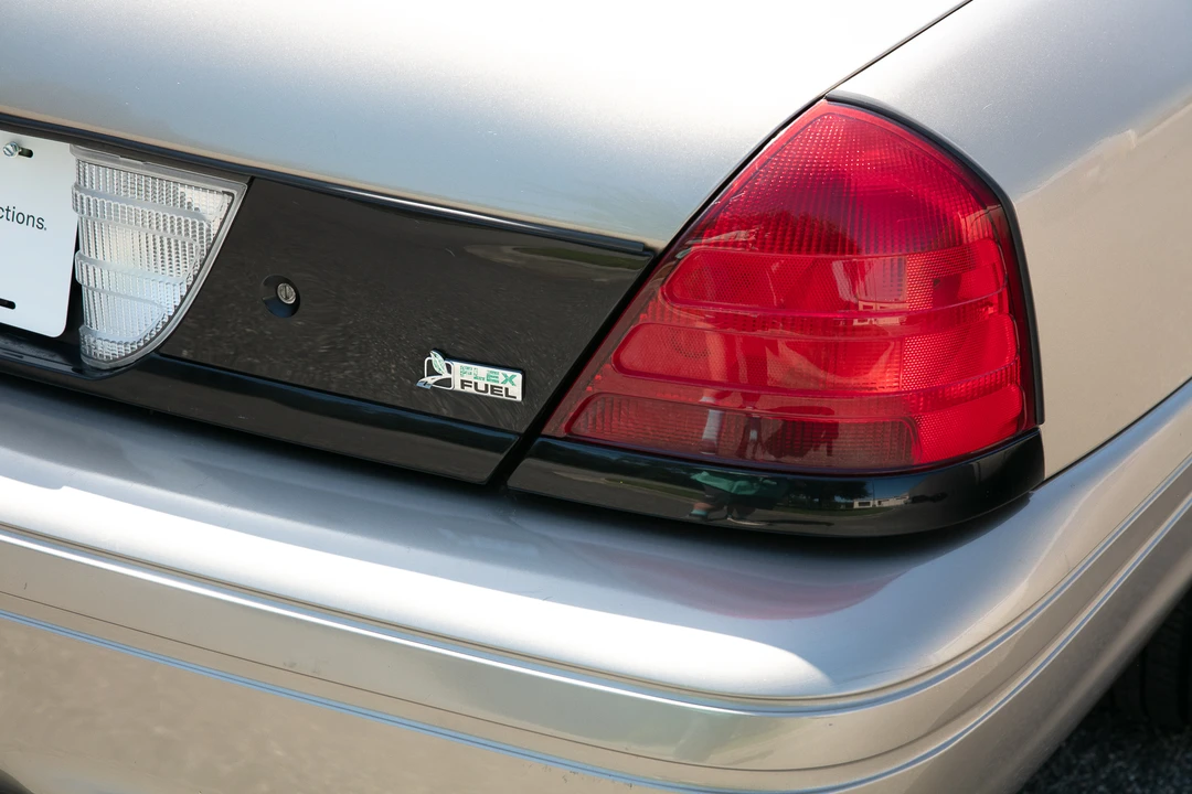2011 Ford Crown Victoria - Image 30 of 31