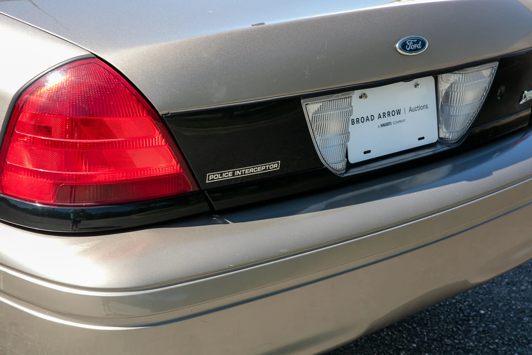 2011 Ford Crown Victoria - Image 29 of 31