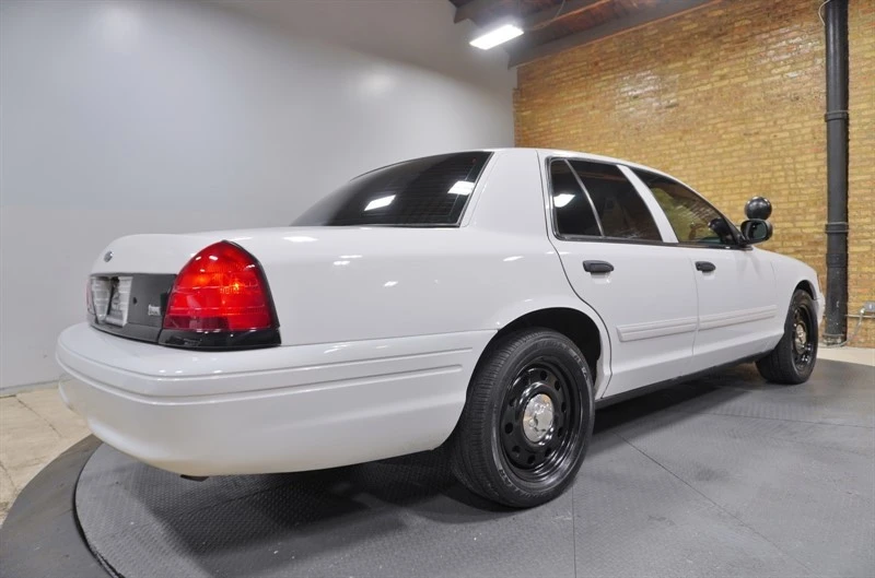 2011 Ford Crown Victoria - Image 10 of 21