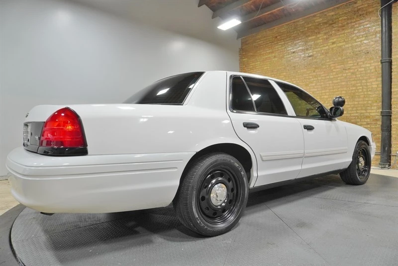 2011 Ford Crown Victoria - Image 13 of 21