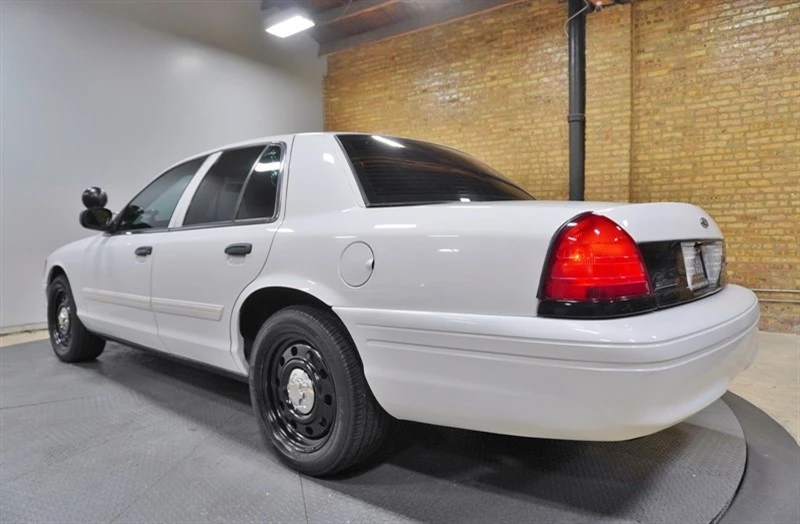 2011 Ford Crown Victoria - Image 17 of 21