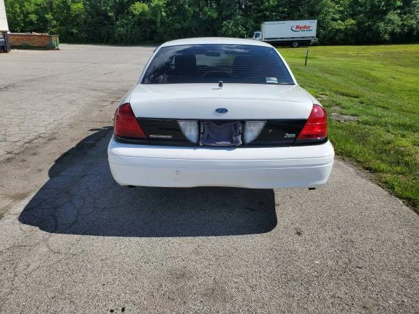 2011 Ford Crown Victoria - Image 7 of 8