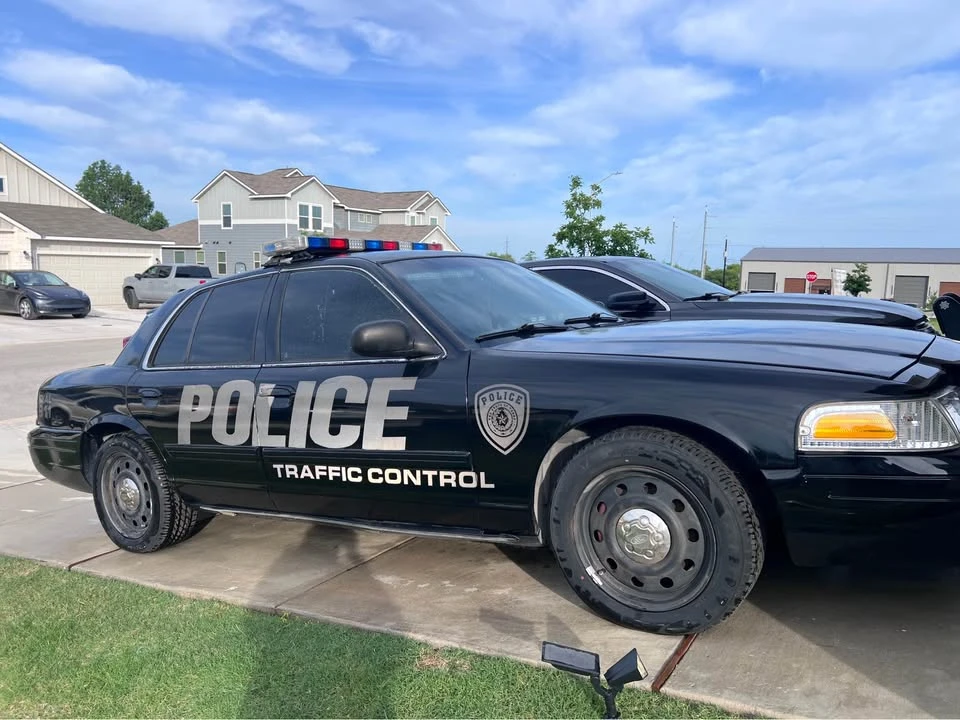2011 Ford Crown Victoria - Image 5 of 10