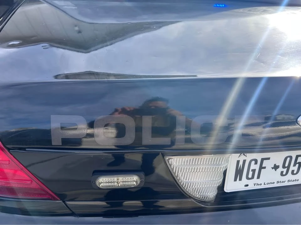 2011 Ford Crown Victoria - Image 8 of 10