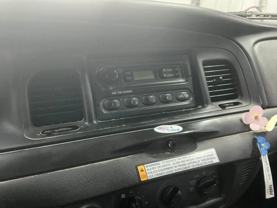 2011 Ford Crown Victoria - Image 5 of 7