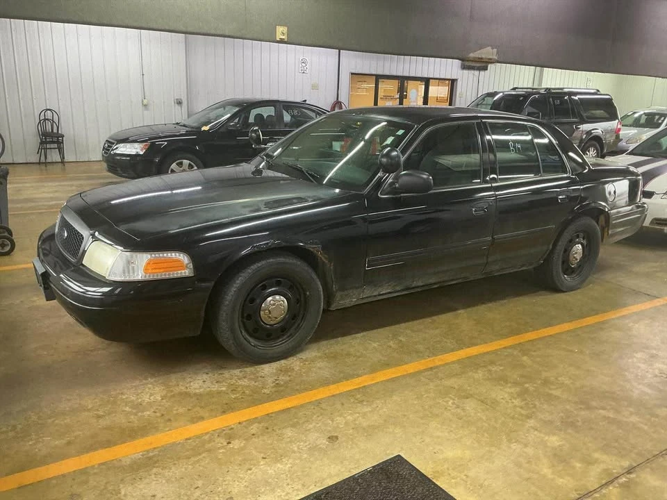 2011 Ford Crown Victoria - Image 7 of 7