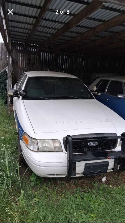 2011 Ford Crown Victoria - Image 5 of 8