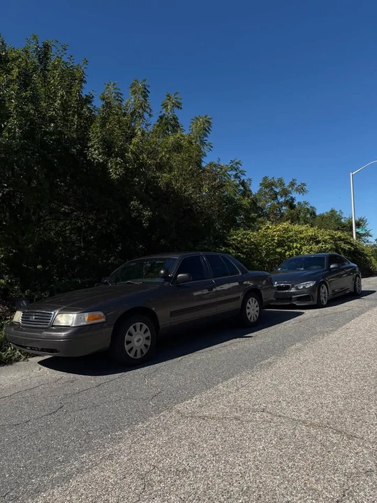 2011 Ford Crown Victoria - Image 3 of 4