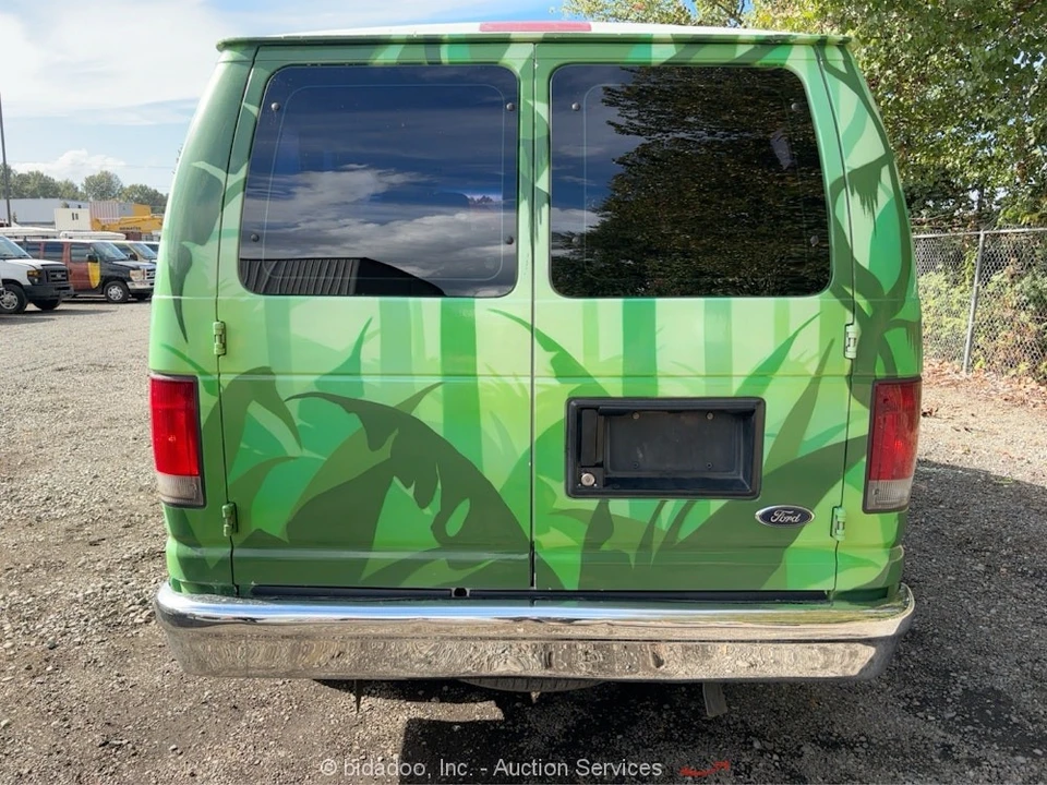 2011 Ford Econoline Van - Image 8 of 12