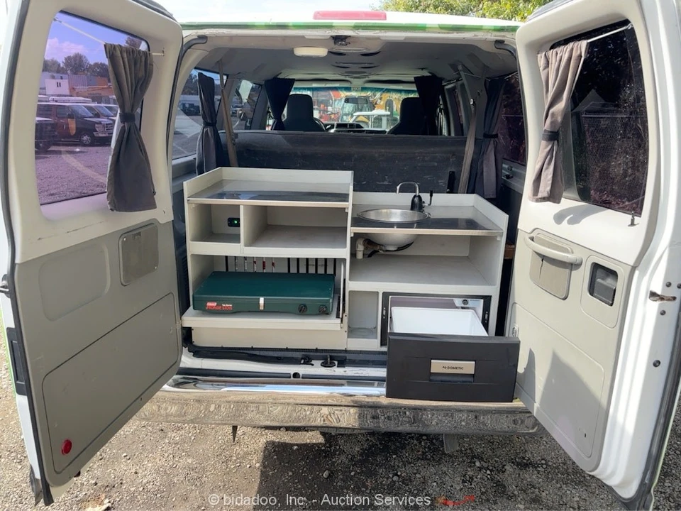 2011 Ford Econoline Van - Image 9 of 12
