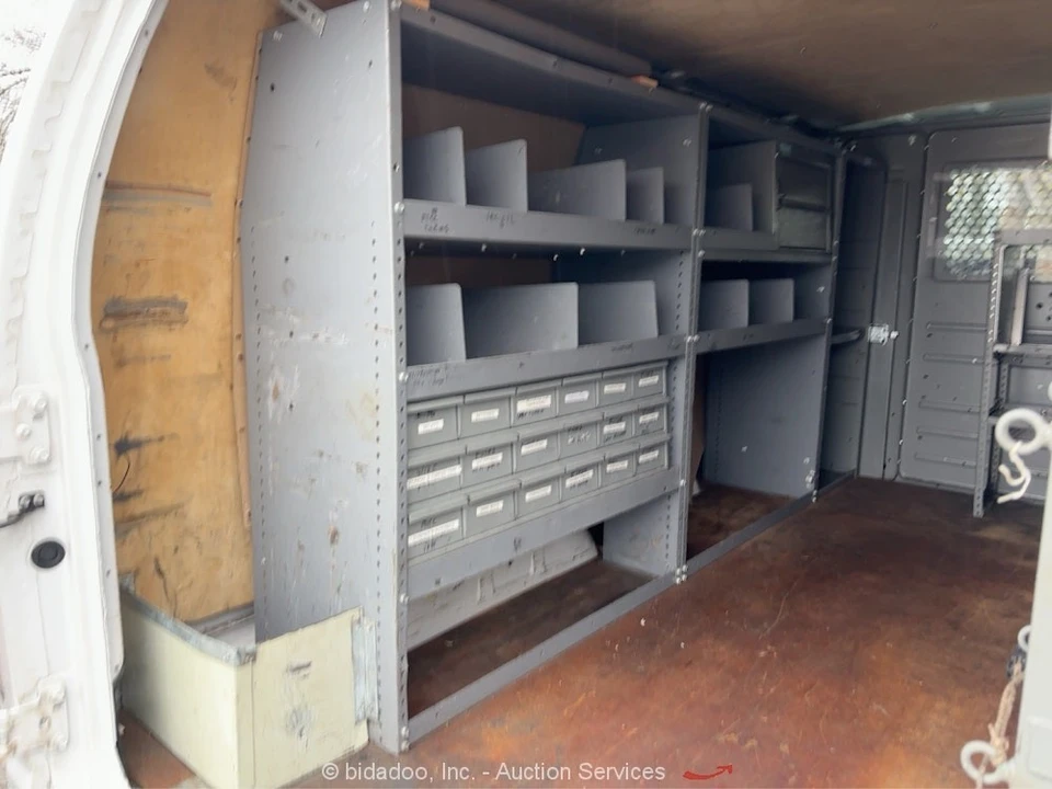 2011 Ford Econoline Van - Image 10 of 12