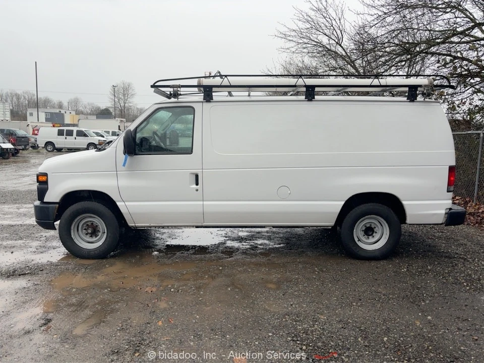 2011 Ford Econoline Van - Image 5 of 12