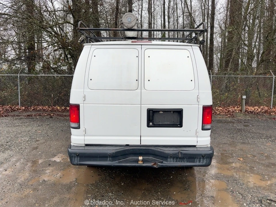 2011 Ford Econoline Van - Image 8 of 12