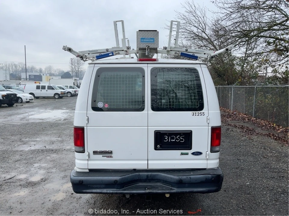 2011 Ford Econoline Van - Image 8 of 12