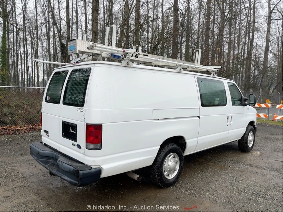 2011 Ford Econoline Van - Image 4 of 12