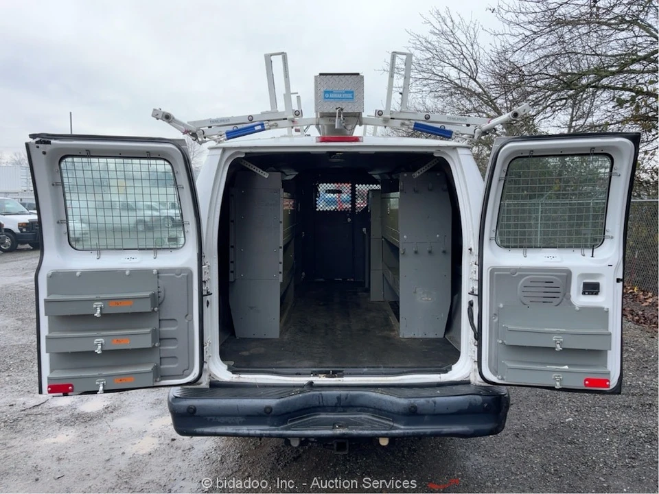 2011 Ford Econoline Van - Image 11 of 12