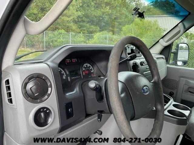 2011 Ford Econoline Van - Image 12 of 12