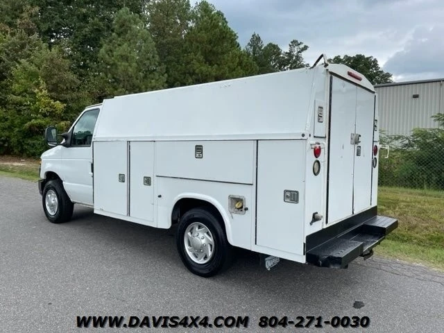 2011 Ford Econoline Van - Image 10 of 12