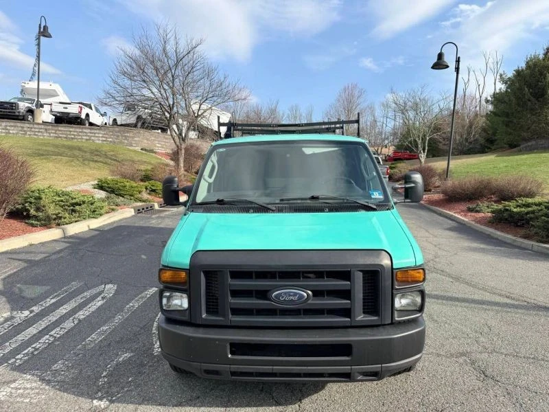2011 Ford Econoline Van - Image 8 of 12