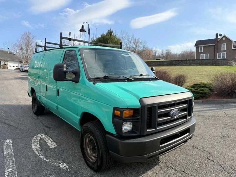 2011 Ford Econoline Van - Image 7 of 12