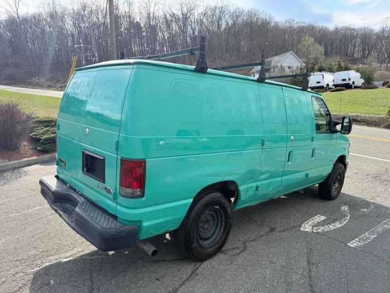 2011 Ford Econoline Van - Image 6 of 12