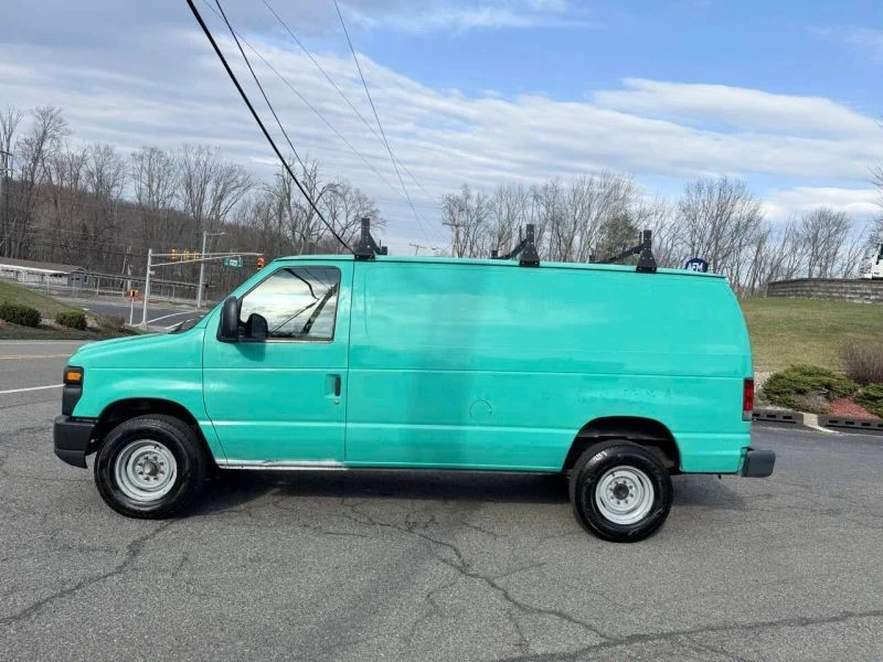 2011 Ford Econoline Van - Image 4 of 12