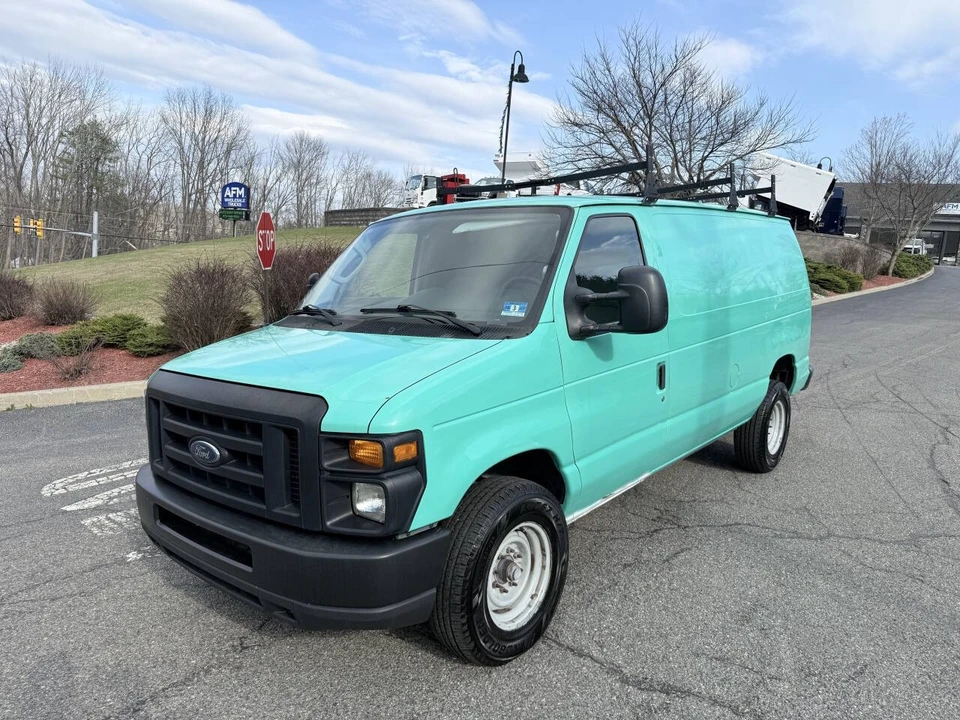 2011 Ford Econoline Van - Image 2 of 17