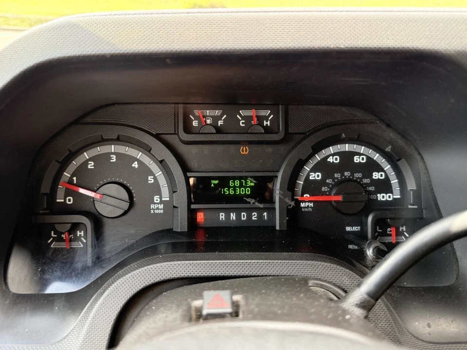 2011 Ford Econoline Van - Image 17 of 17