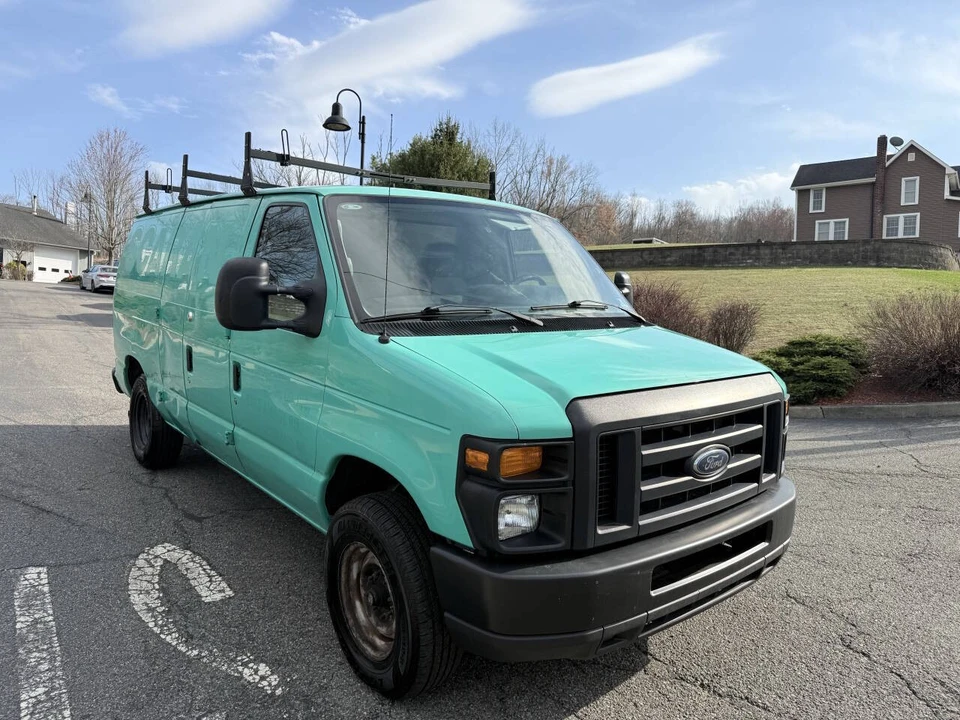 2011 Ford Econoline Van - Image 7 of 17