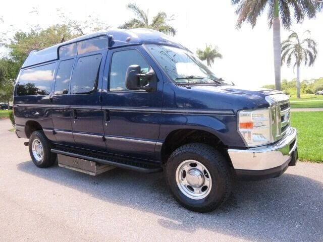 2011 Ford Econoline Van - Image 12 of 12