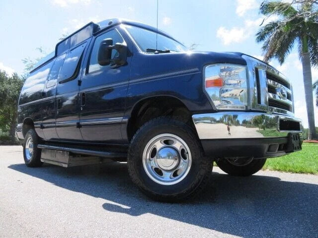 2011 Ford Econoline Van - Image 7 of 12