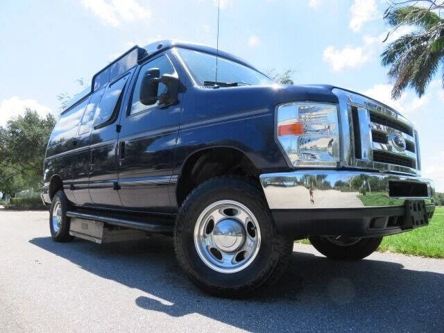 2011 Ford Econoline Van - Image 8 of 12