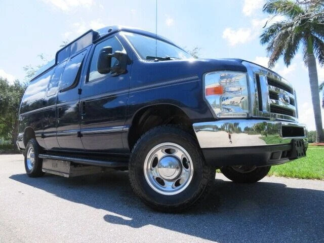 2011 Ford Econoline Van - Image 5 of 12