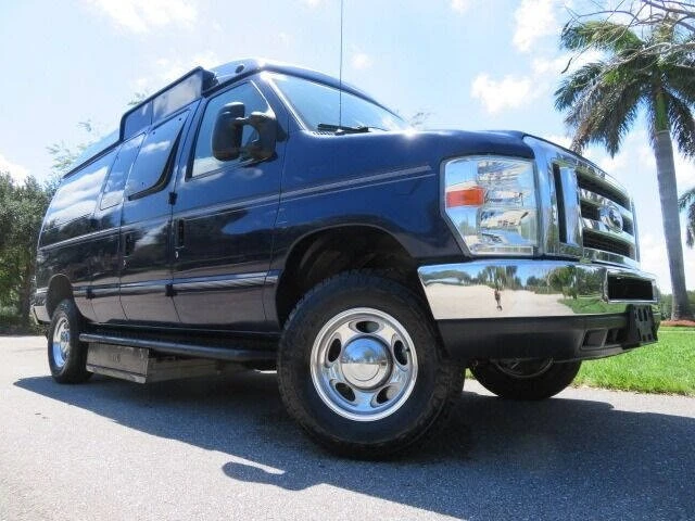 2011 Ford Econoline Van - Image 6 of 12
