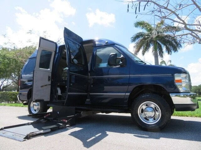 2011 Ford Econoline Van - Image 3 of 12