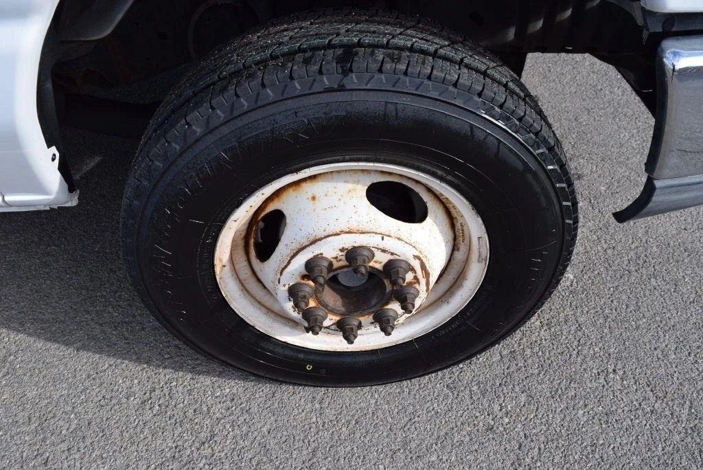 2011 Ford Econoline Van - Image 10 of 27