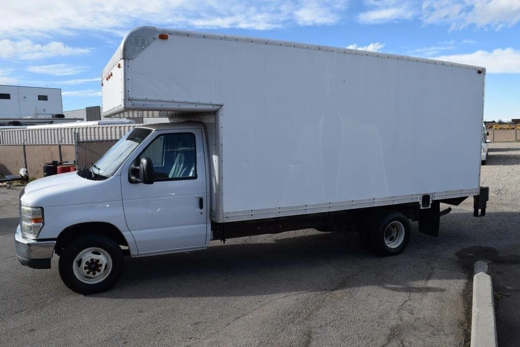 2011 Ford Econoline Van - Image 4 of 27